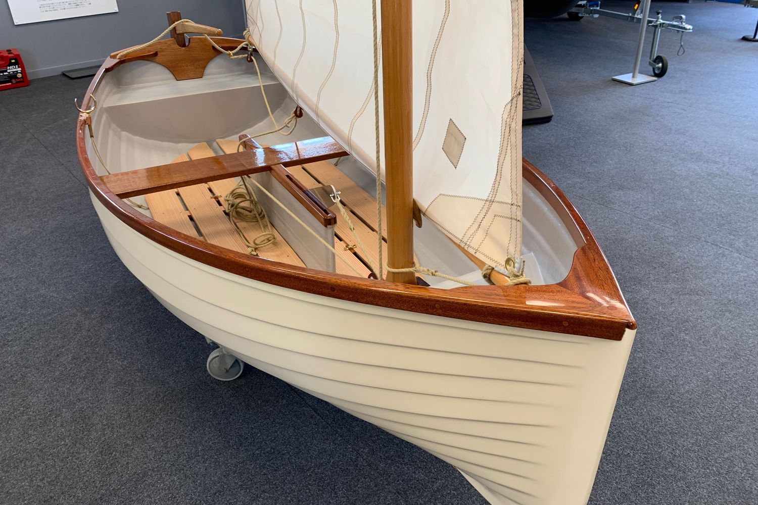 Classic sailing Dinghy