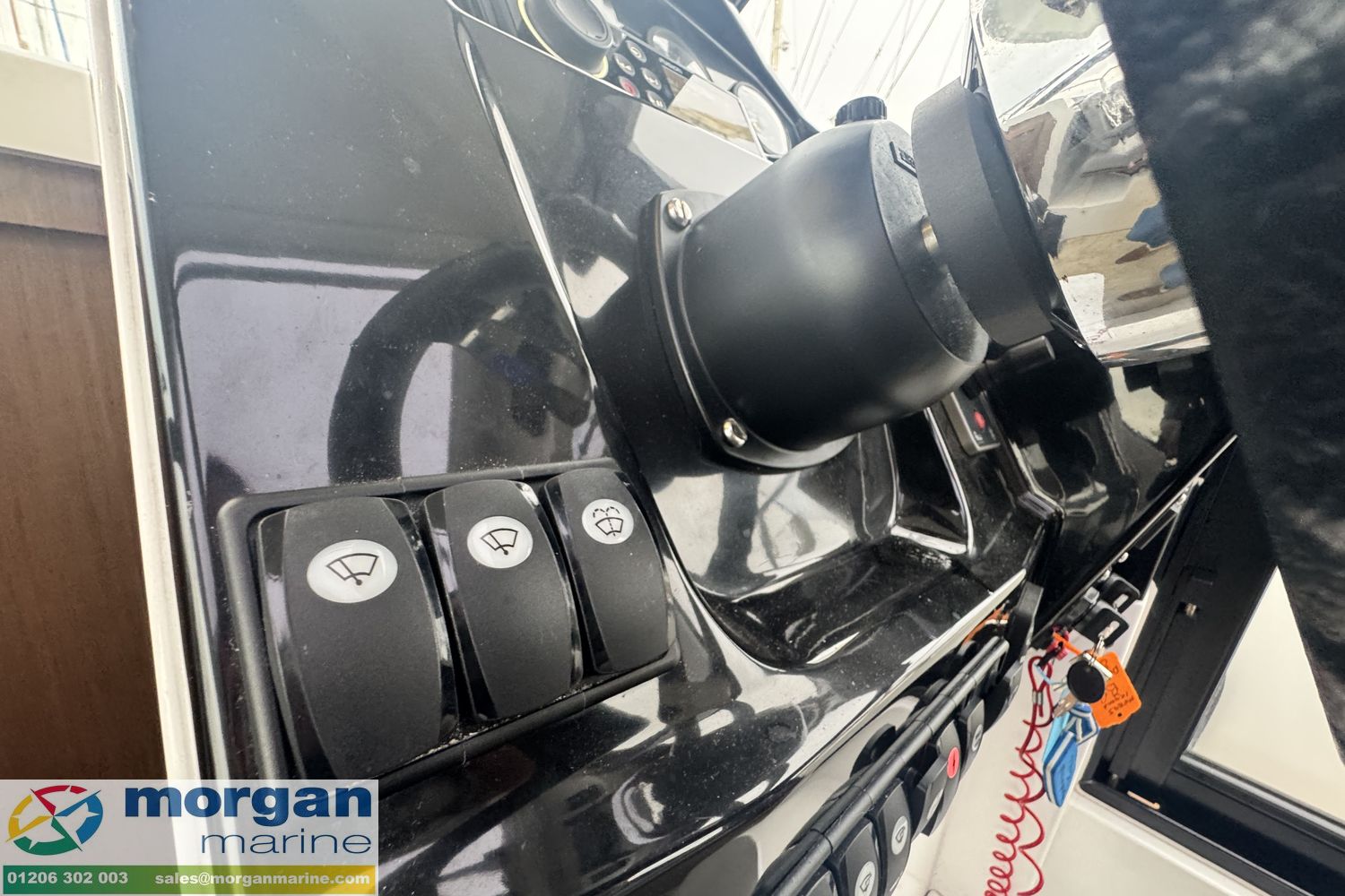 Jeanneau Merry Fisher 895