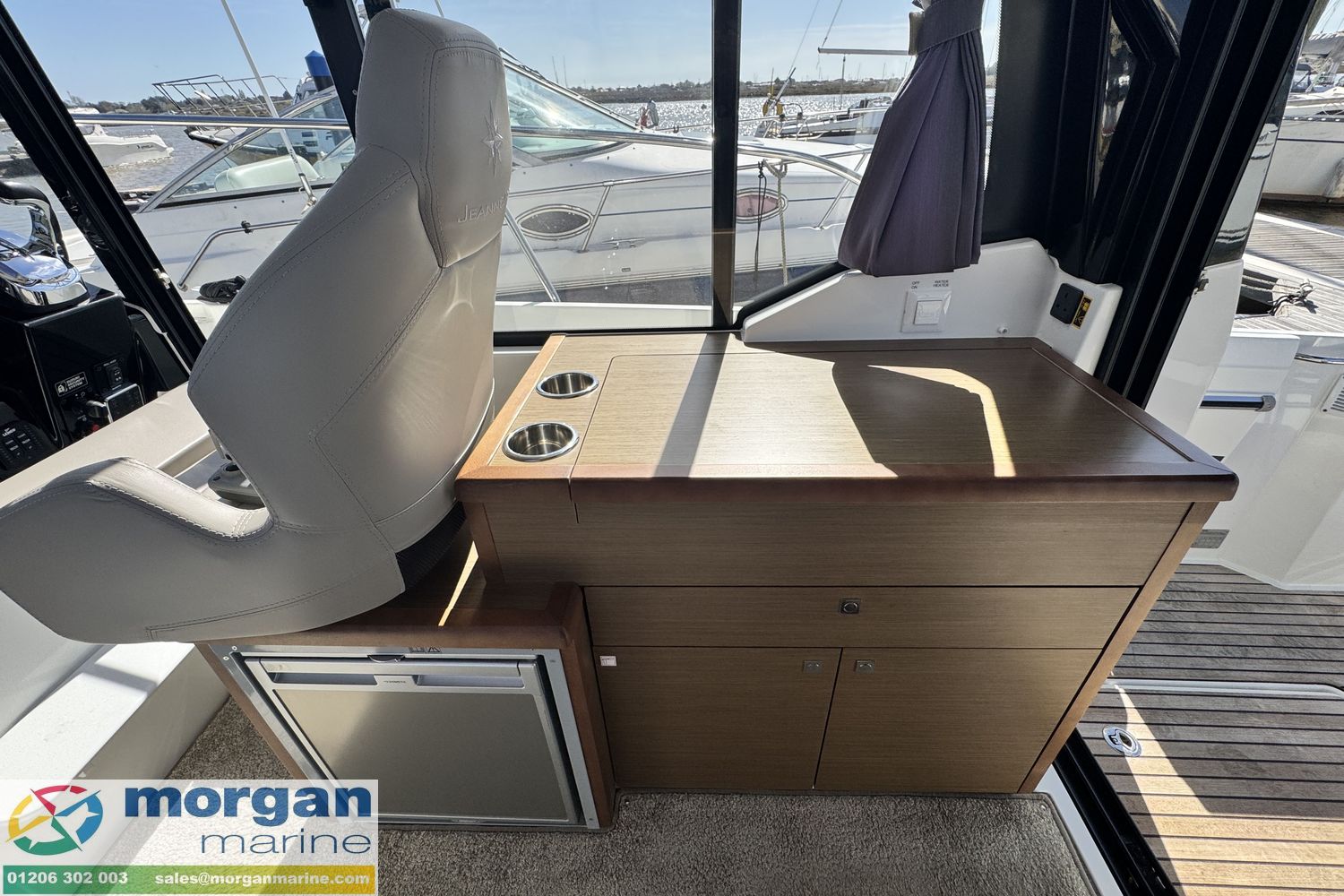 Jeanneau Merry Fisher 895 Offshore - 20