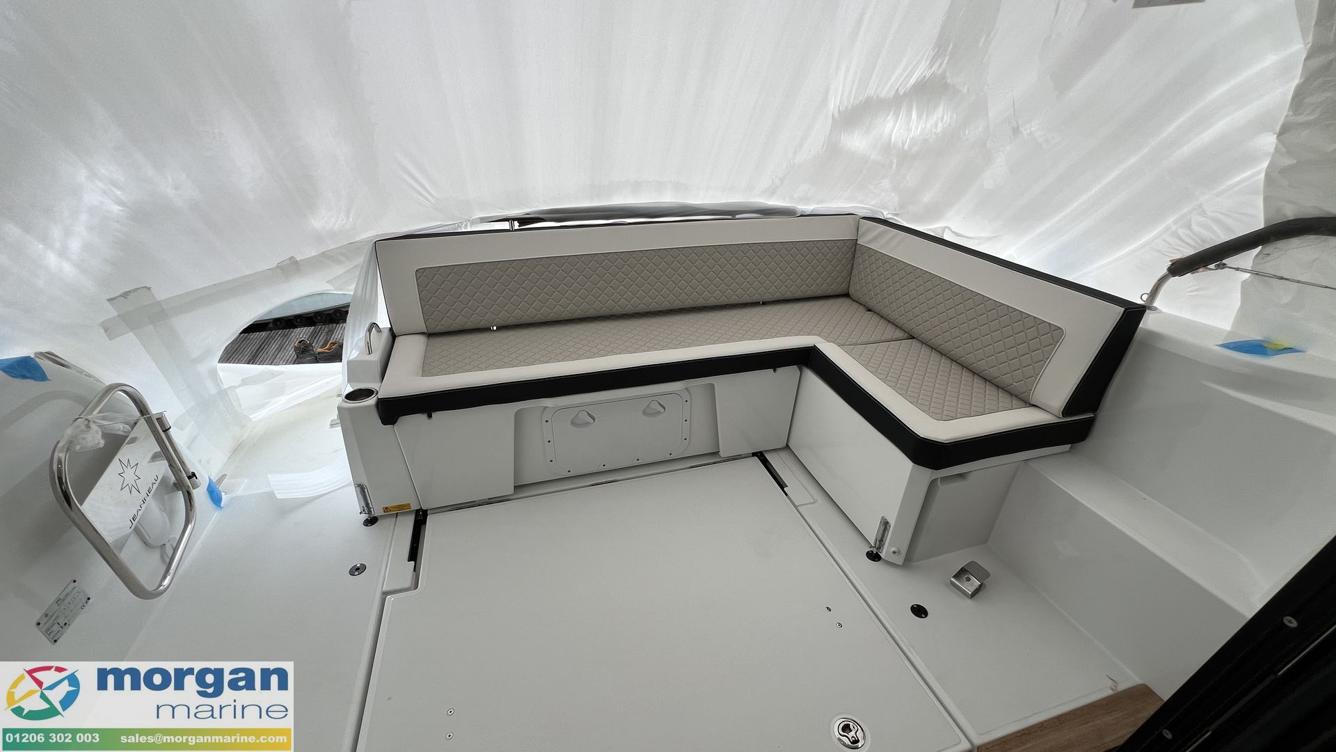 Jeanneau NC 37 – highest Spec in the UK