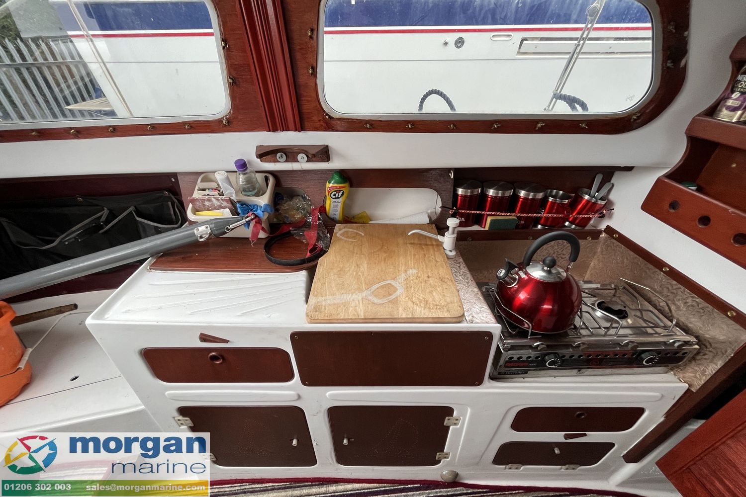 Leisure 23 sailing yacht