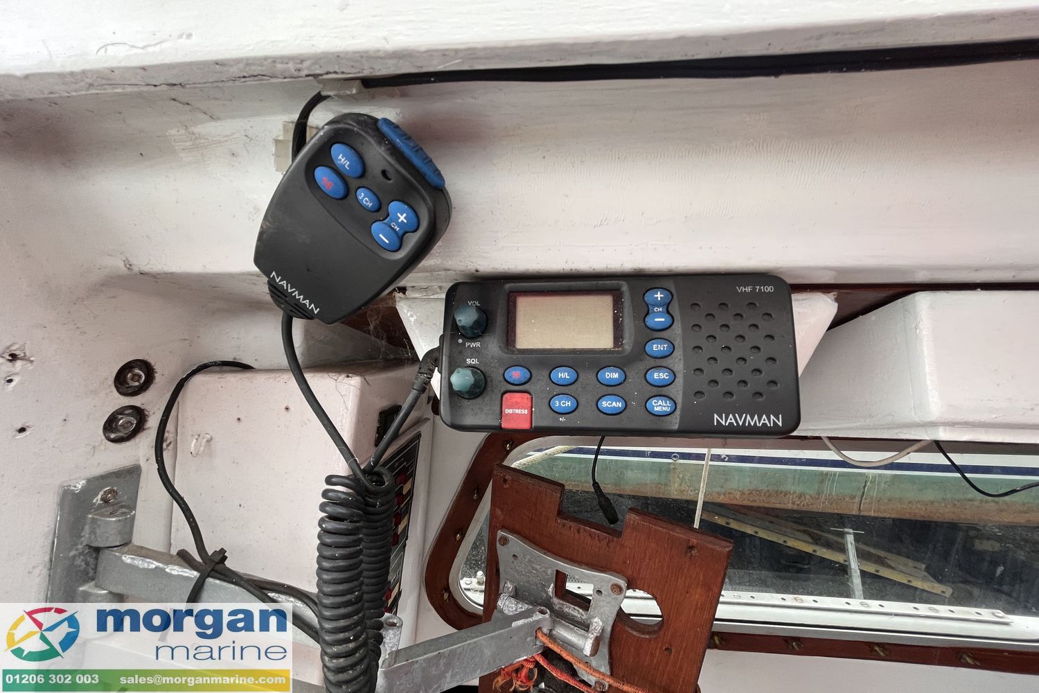 Leisure 23 sailing yacht