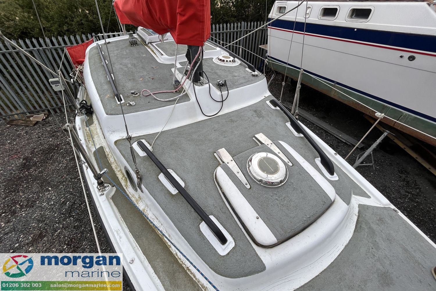 Leisure 23 sailing yacht