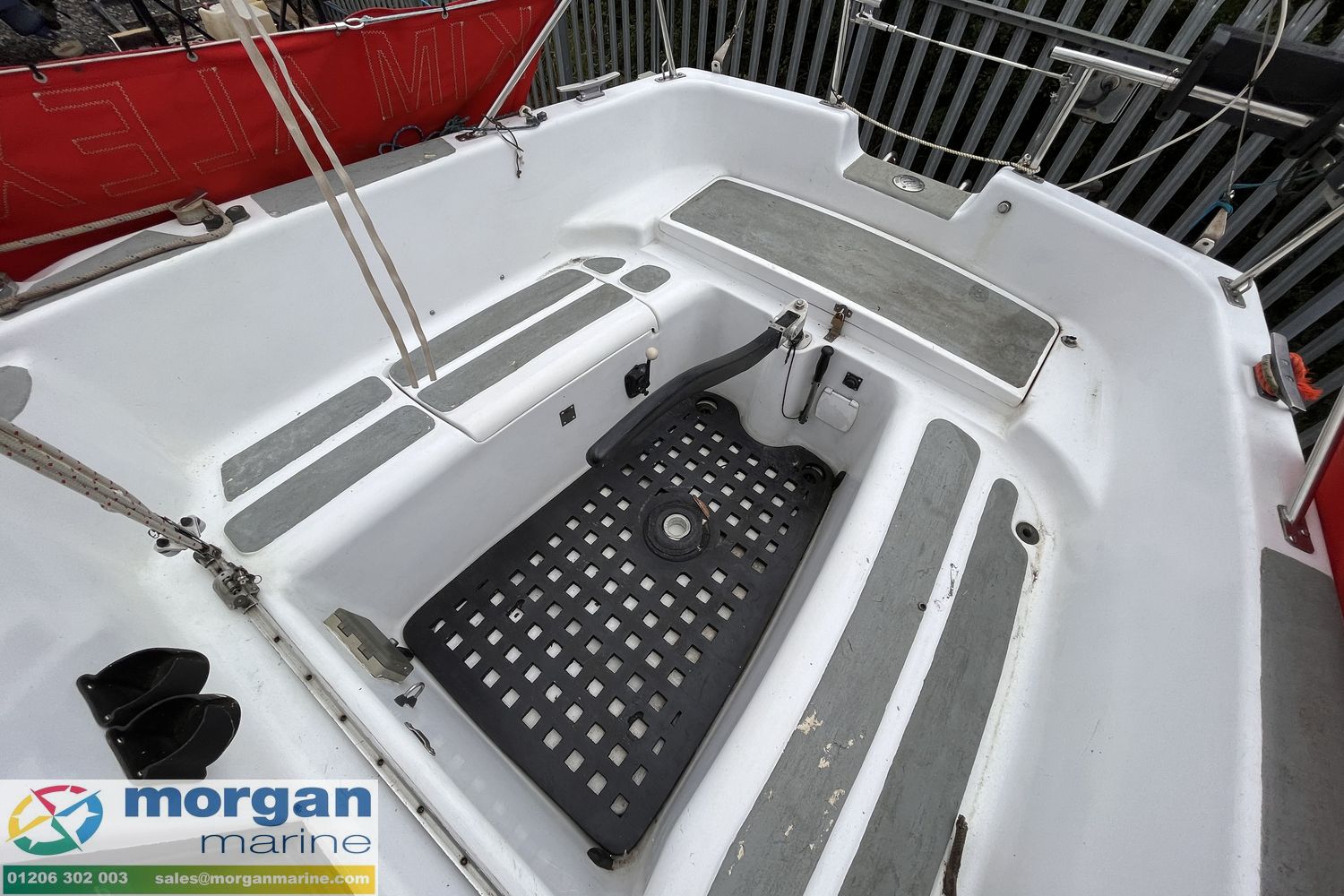 Leisure 23 sailing yacht