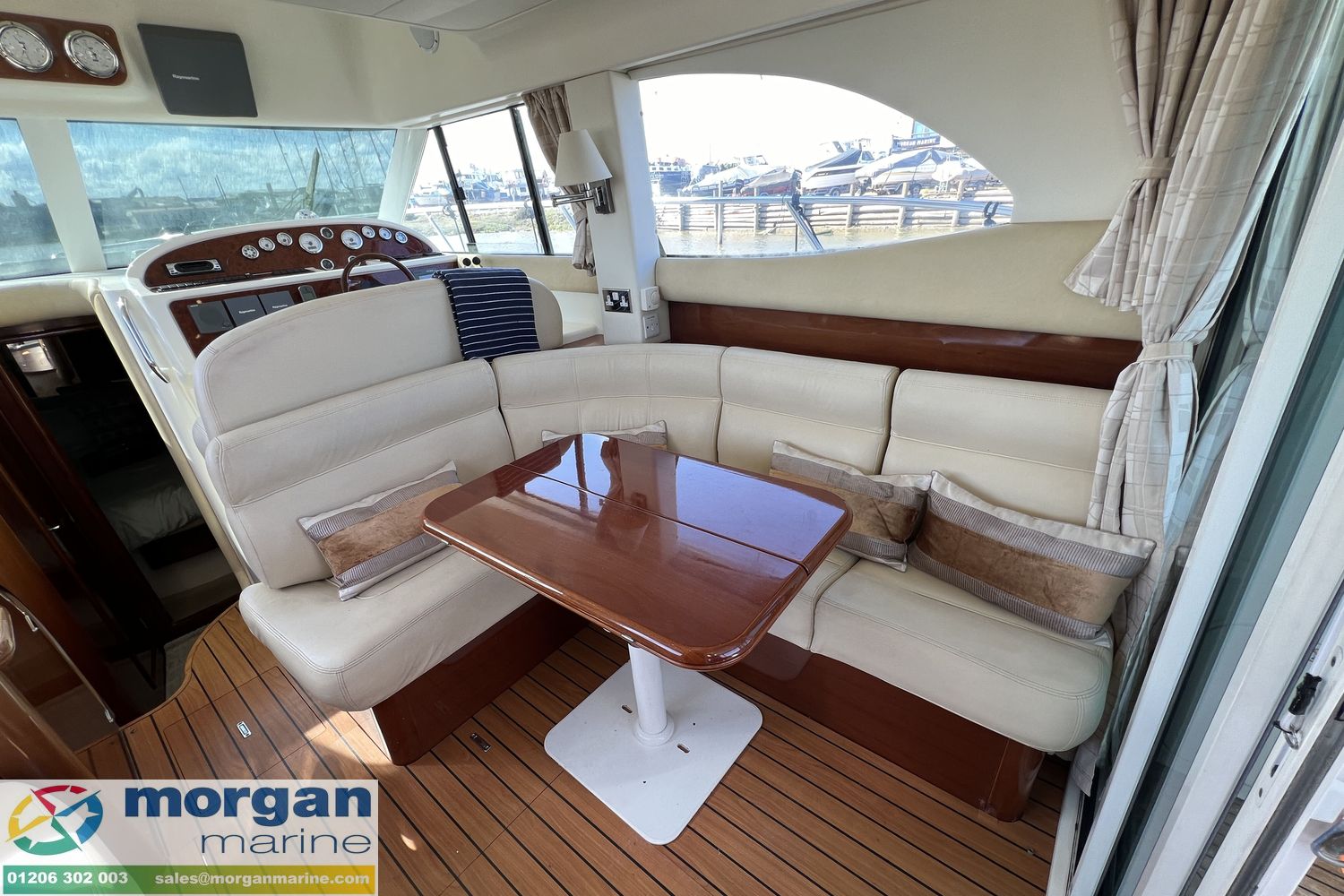 Jeanneau Prestige 36 Flybridge