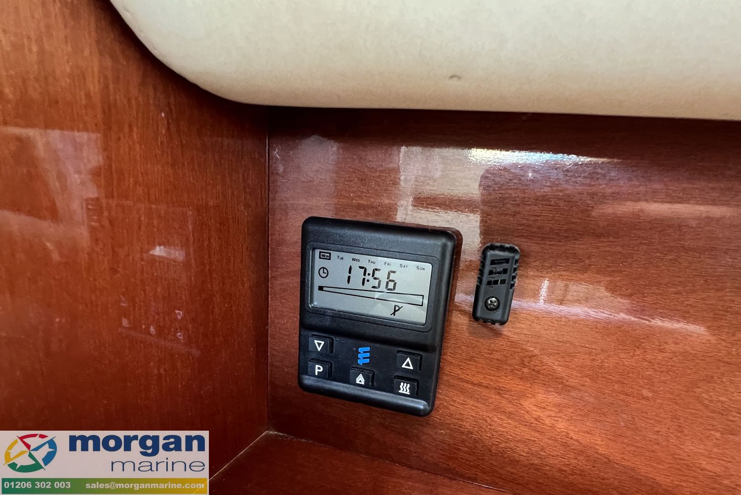 Jeanneau Prestige 36 Flybridge