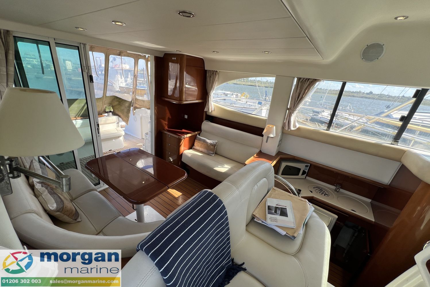 Jeanneau Prestige 36 Flybridge