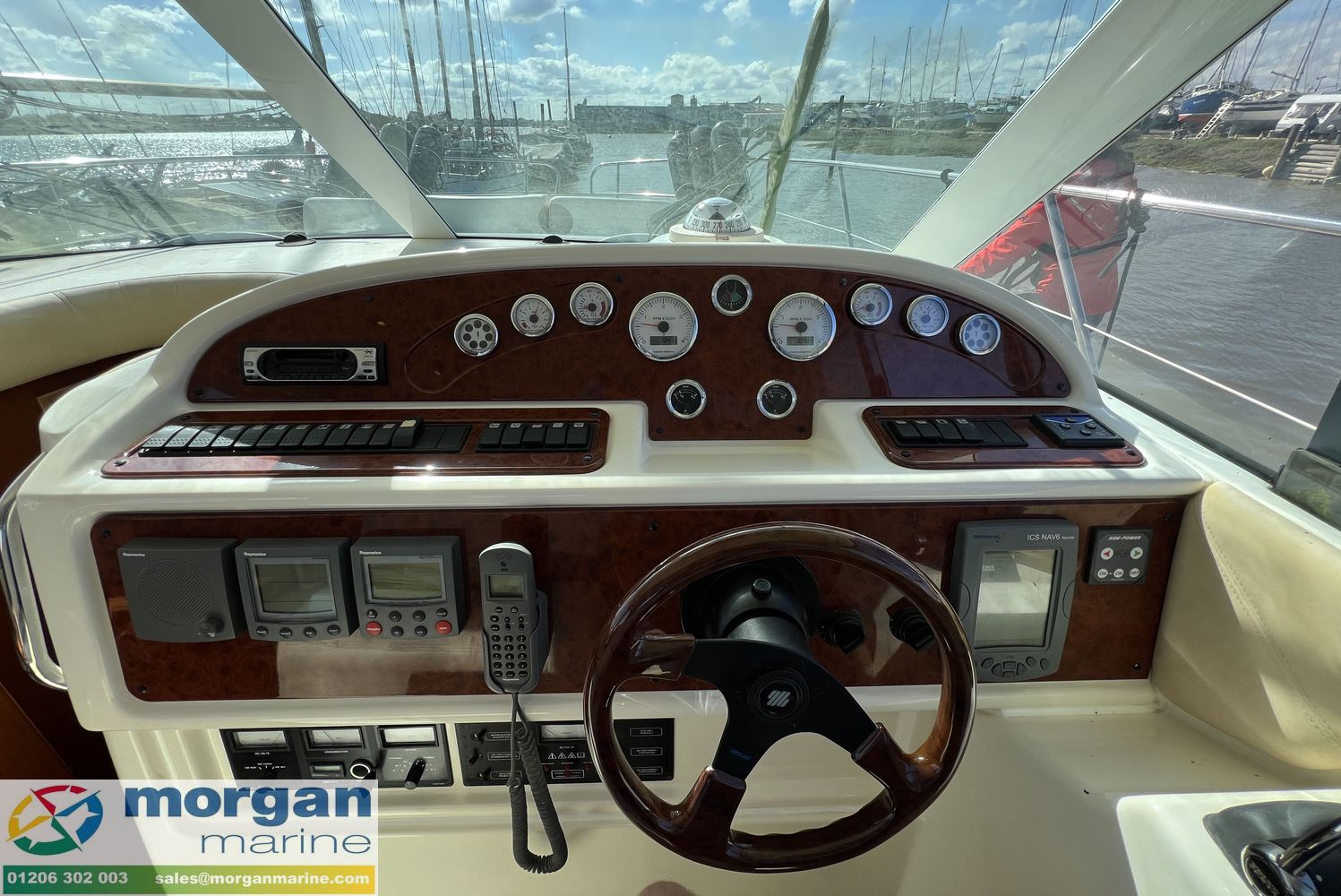 Jeanneau Prestige 36 Flybridge