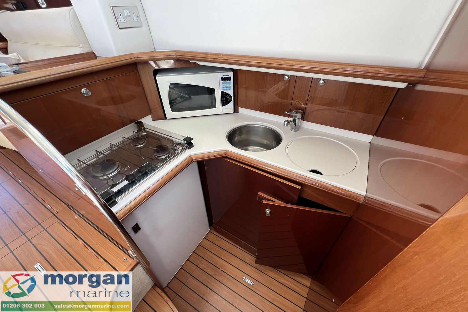 Jeanneau Prestige 36 Flybridge