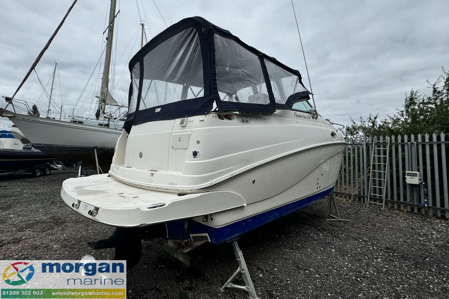 Rinker fiesta vee 250
