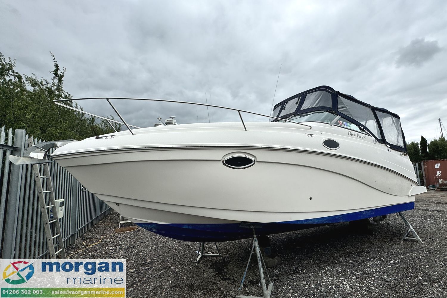 Rinker fiesta vee 250