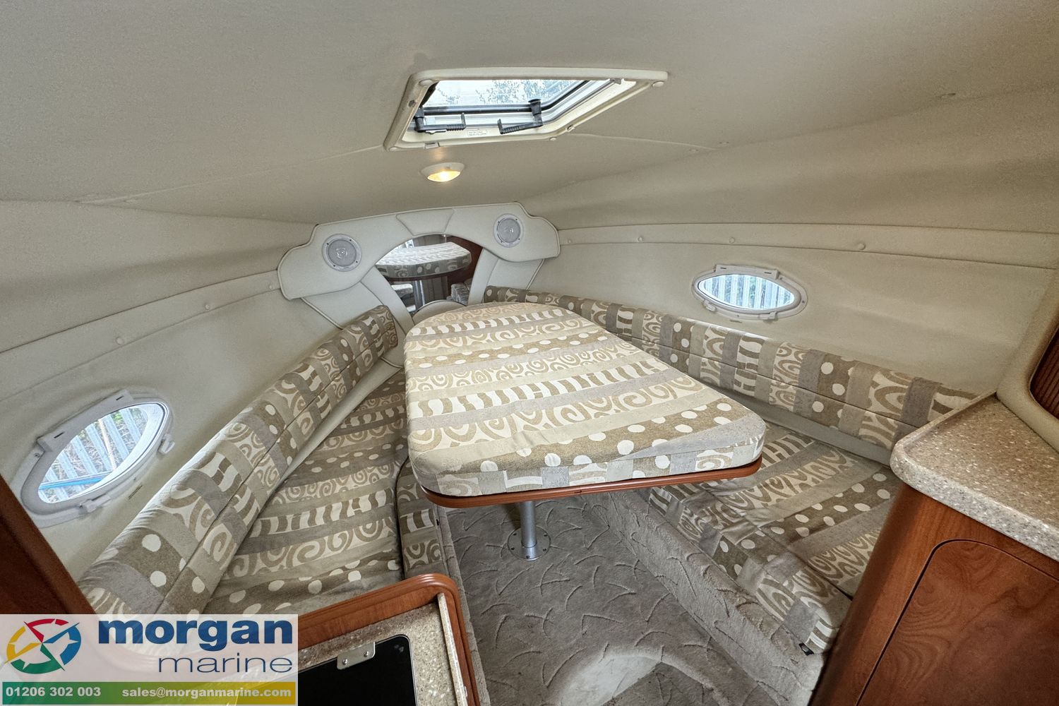 Rinker fiesta vee 250