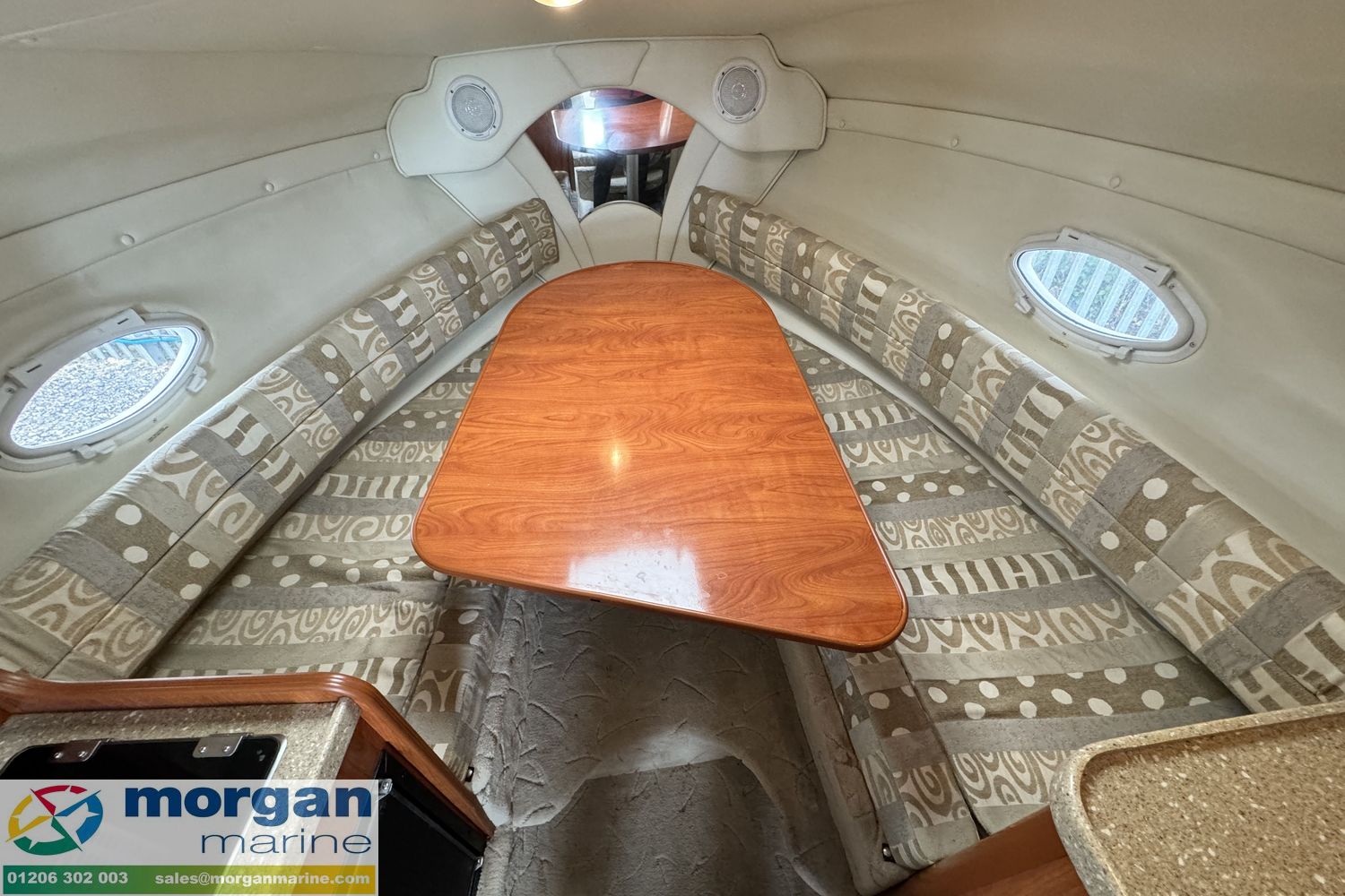 Rinker fiesta vee 250