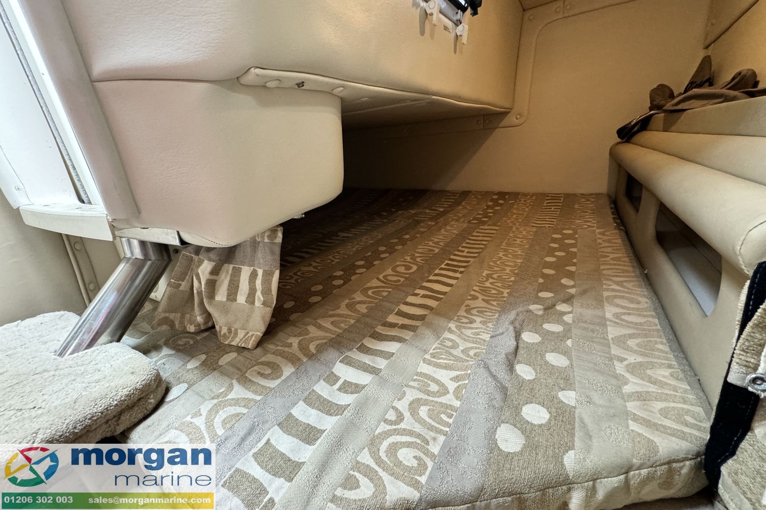 Rinker fiesta vee 250