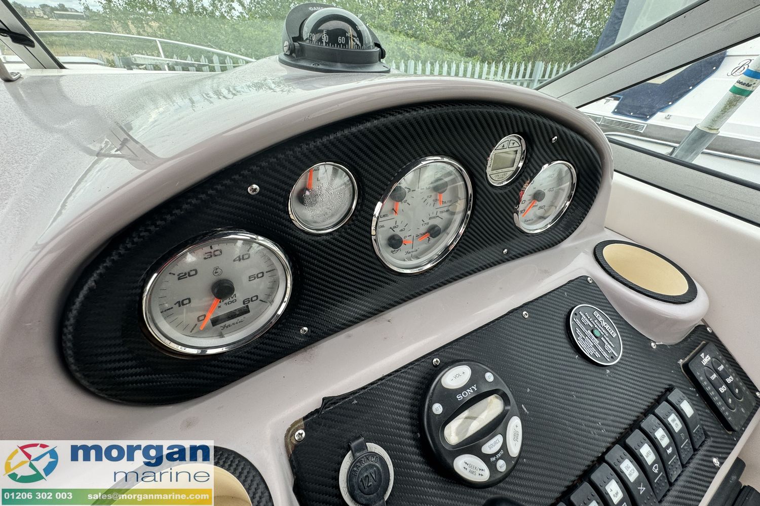 Rinker fiesta vee 250