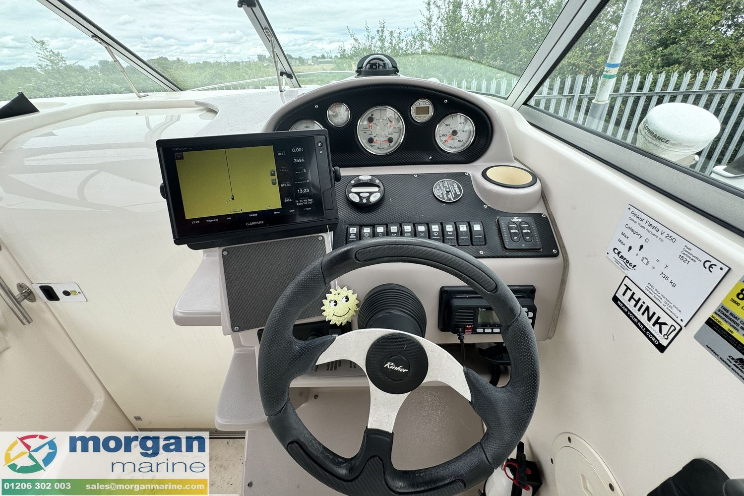 Rinker fiesta vee 250