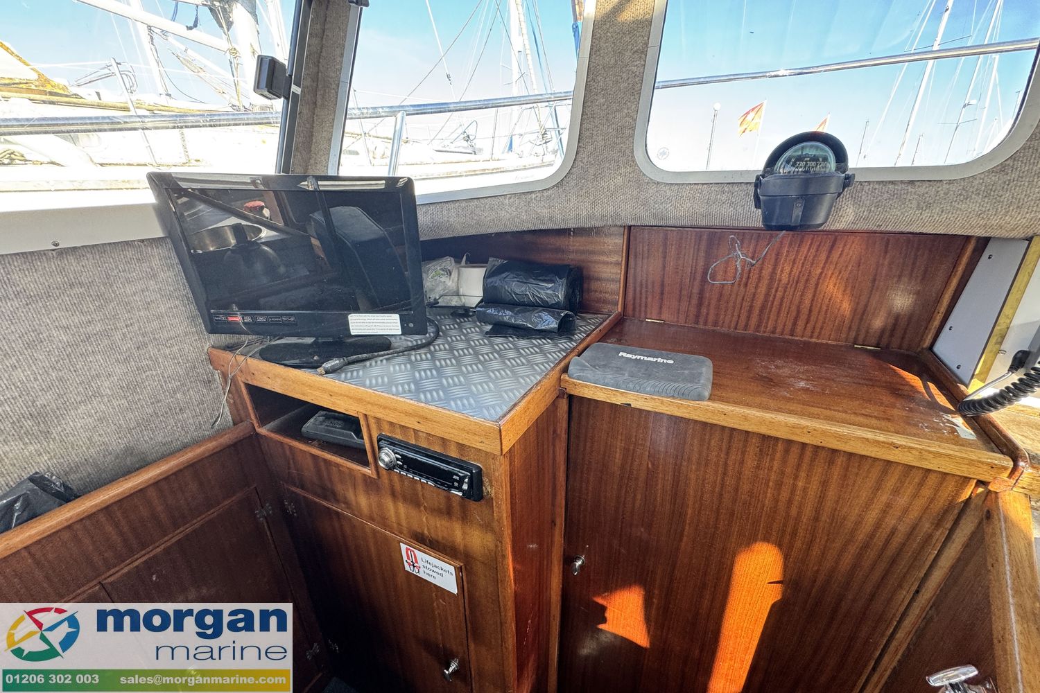 Starfish 8 with extended wheelhouse