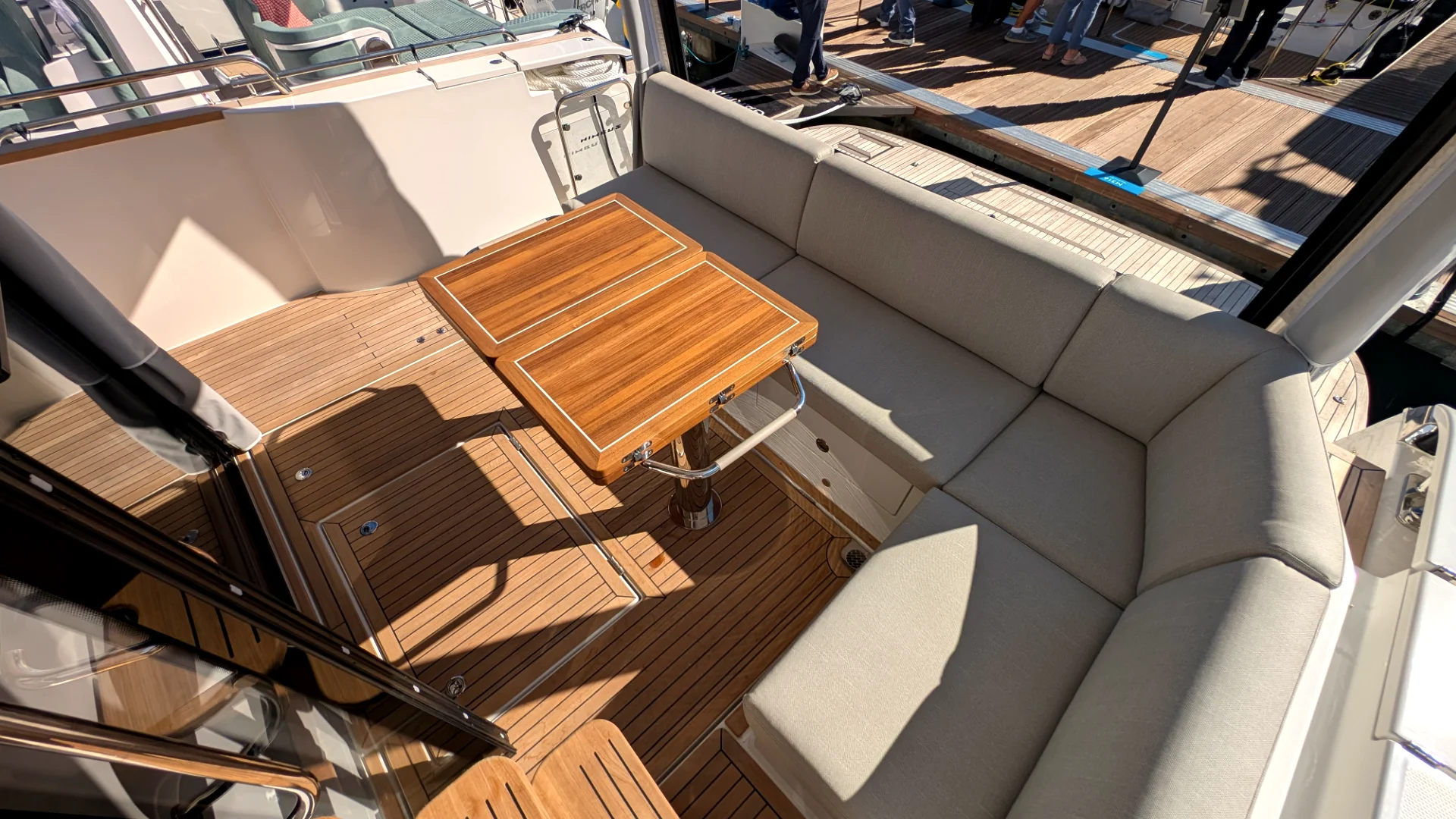 Nimbus 495 Flybridge - 17