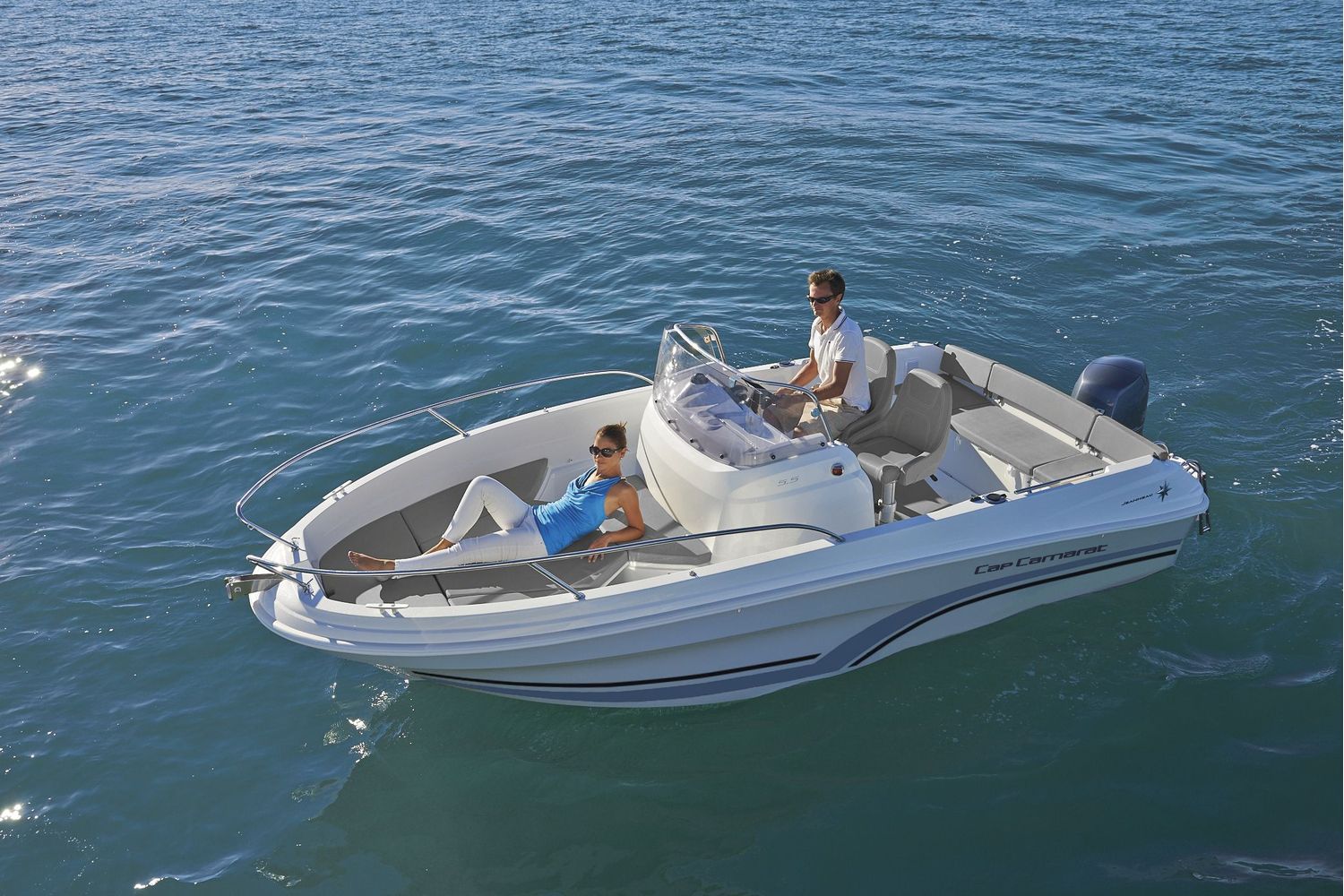 Jeanneau Cap Camarat 5.5 Center Console