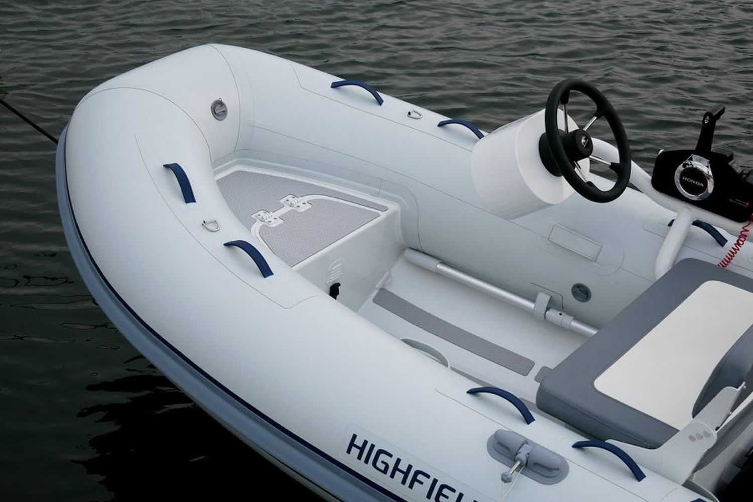 Highfield CL 340 – FCT console with Honda BF20 SRU