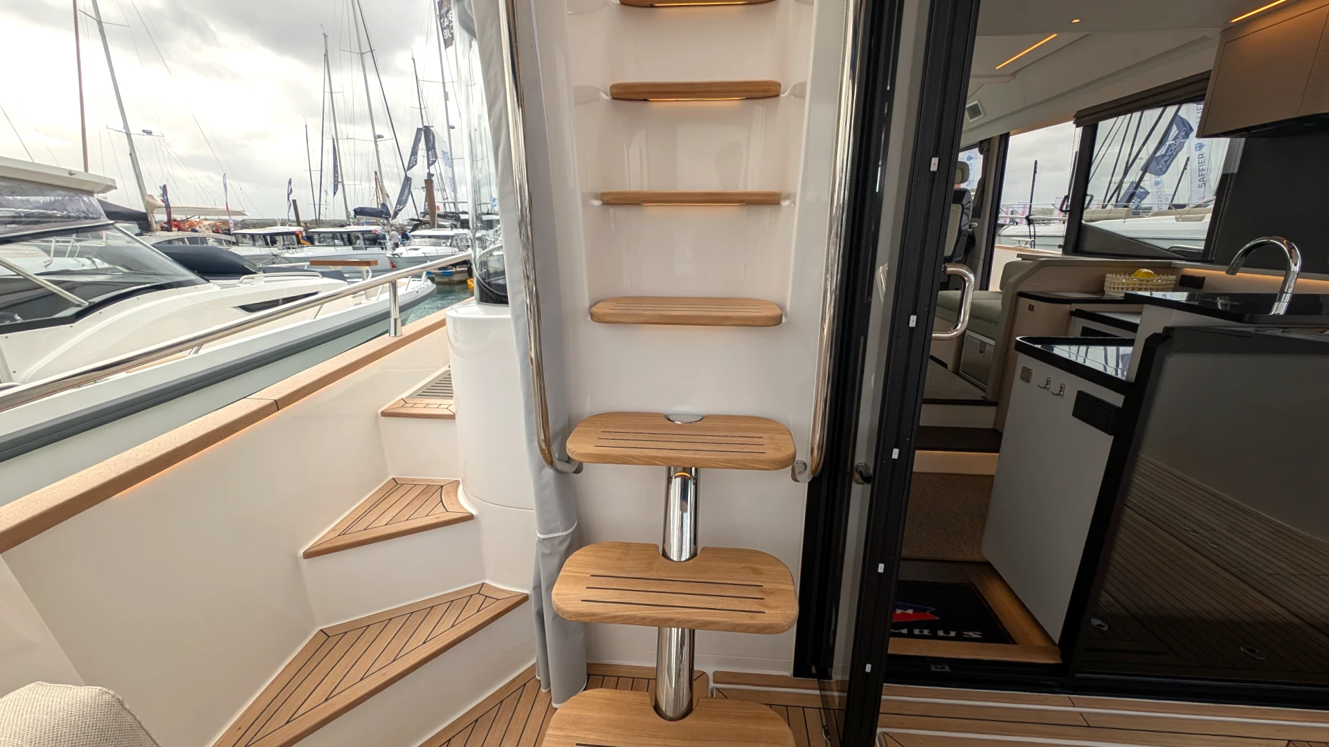 Nimbus 495 Flybridge - 51