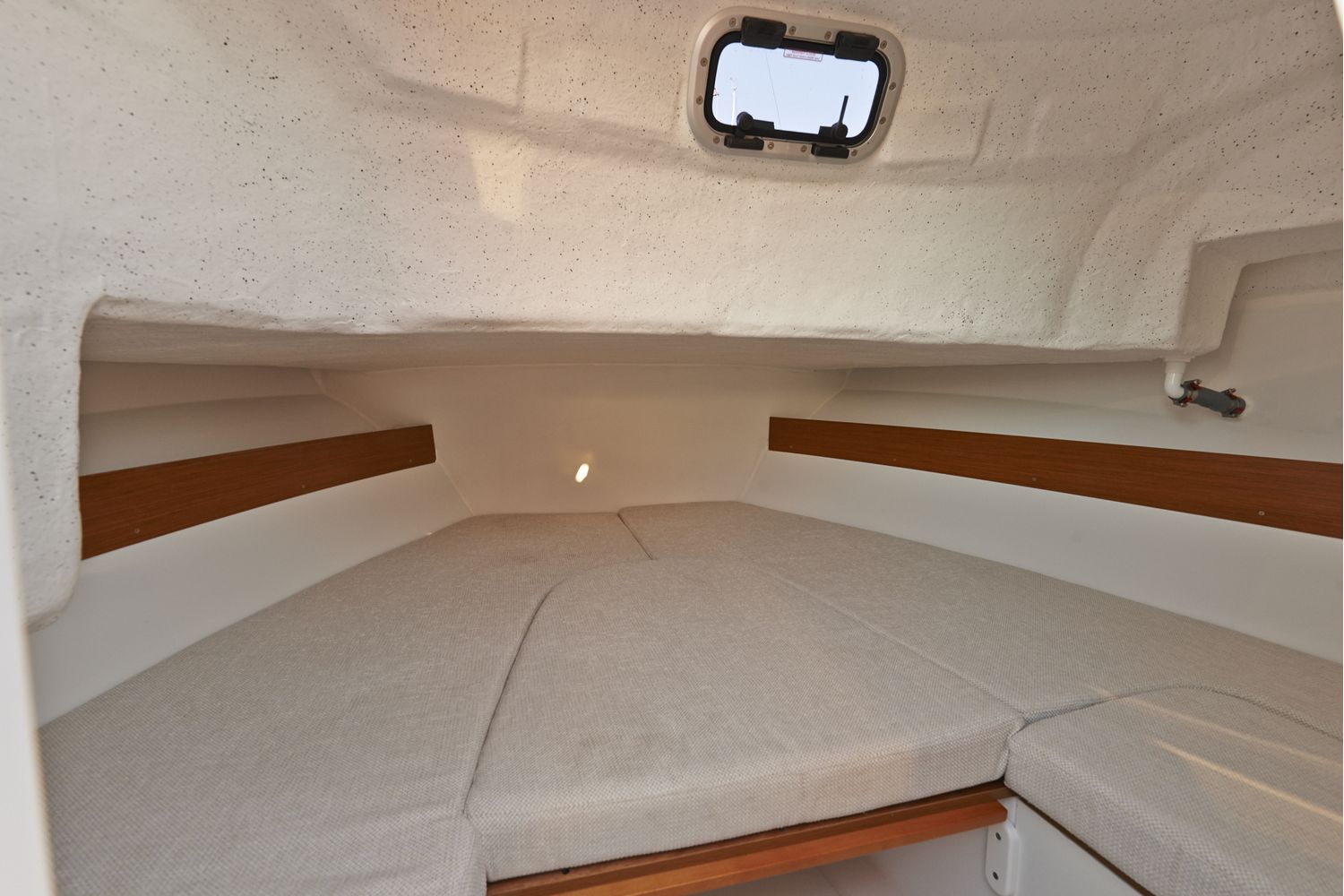 Jeanneau Cap Camarat 5.5 WA – Series 2