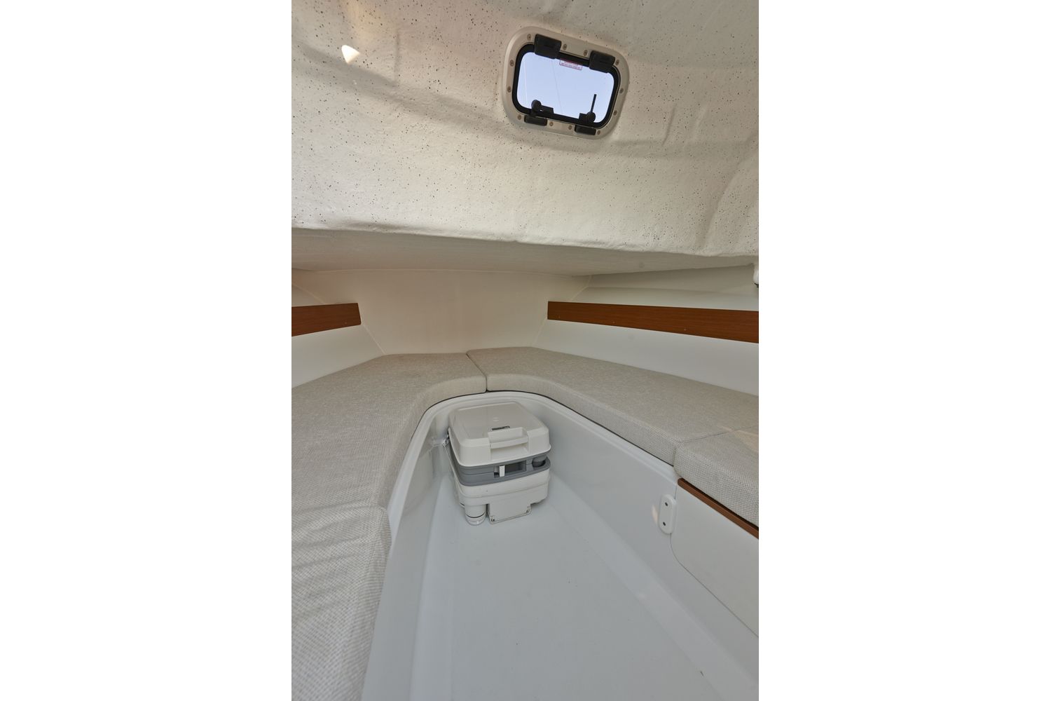 Jeanneau Cap Camarat 5.5 WA – Series 2
