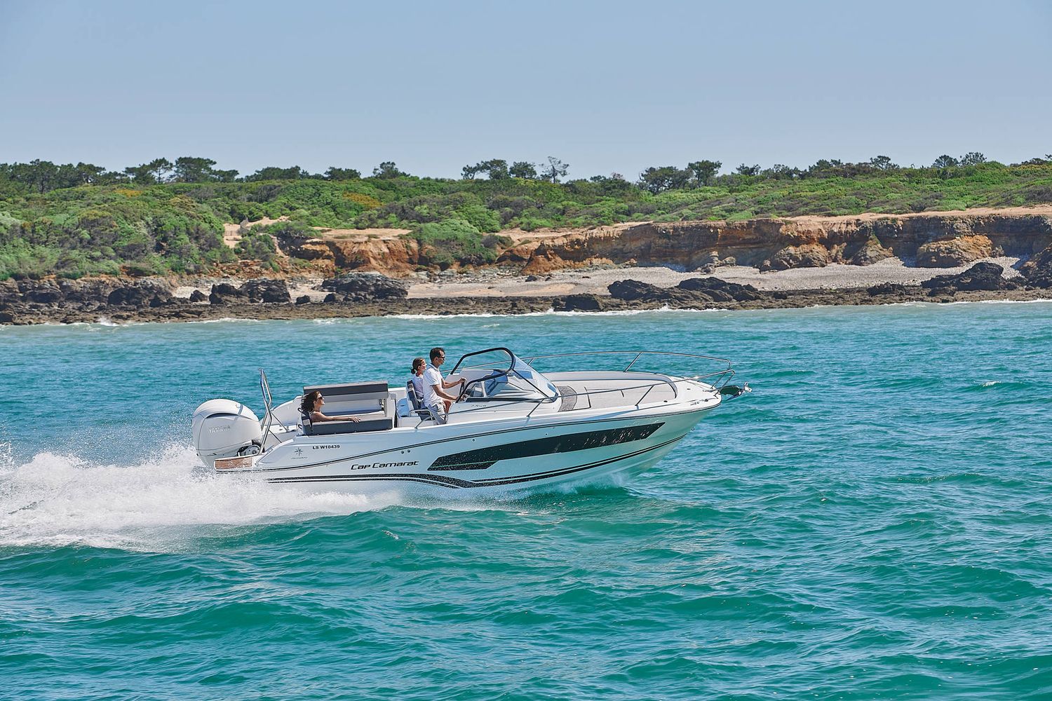 Jeanneau Cap Camarat 7.5 WA – with must have options