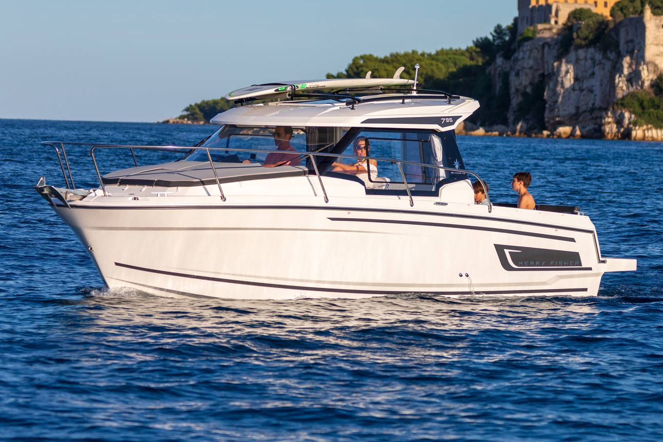 Jeanneau Merry Fisher 795 – Series 2 – Fully Loaded