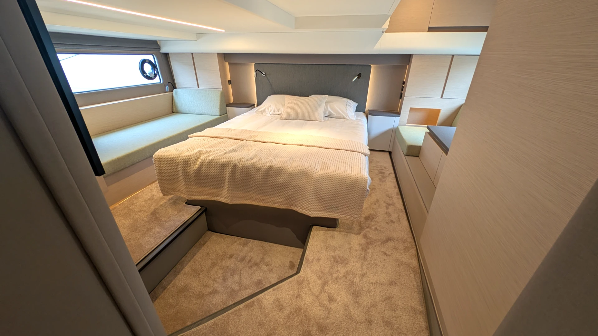 Nimbus 495 Flybridge - 29