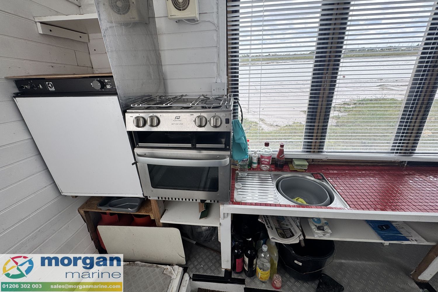 Amazon MK1 Catamaran with 2x diesel inboards