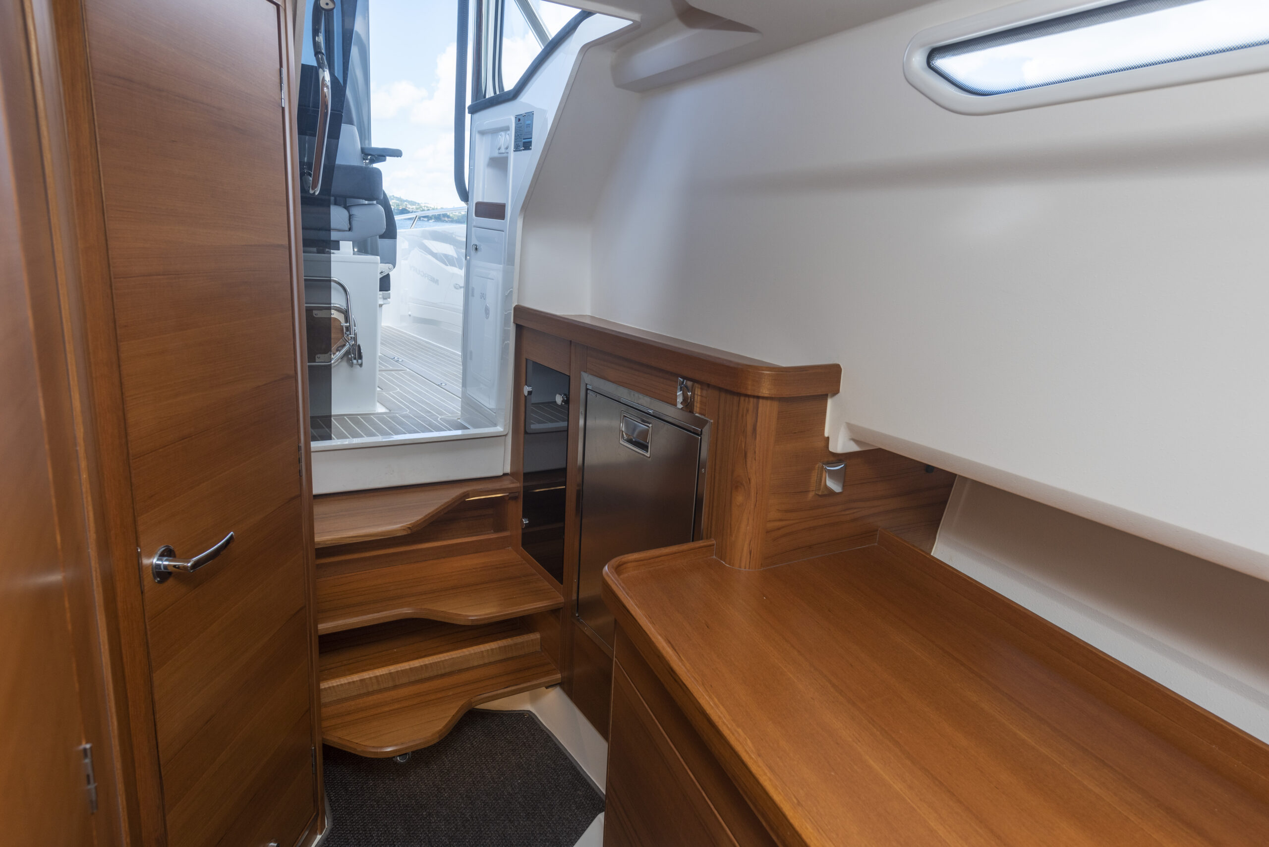 Nimbus Tender 11 (T11) X-Edition