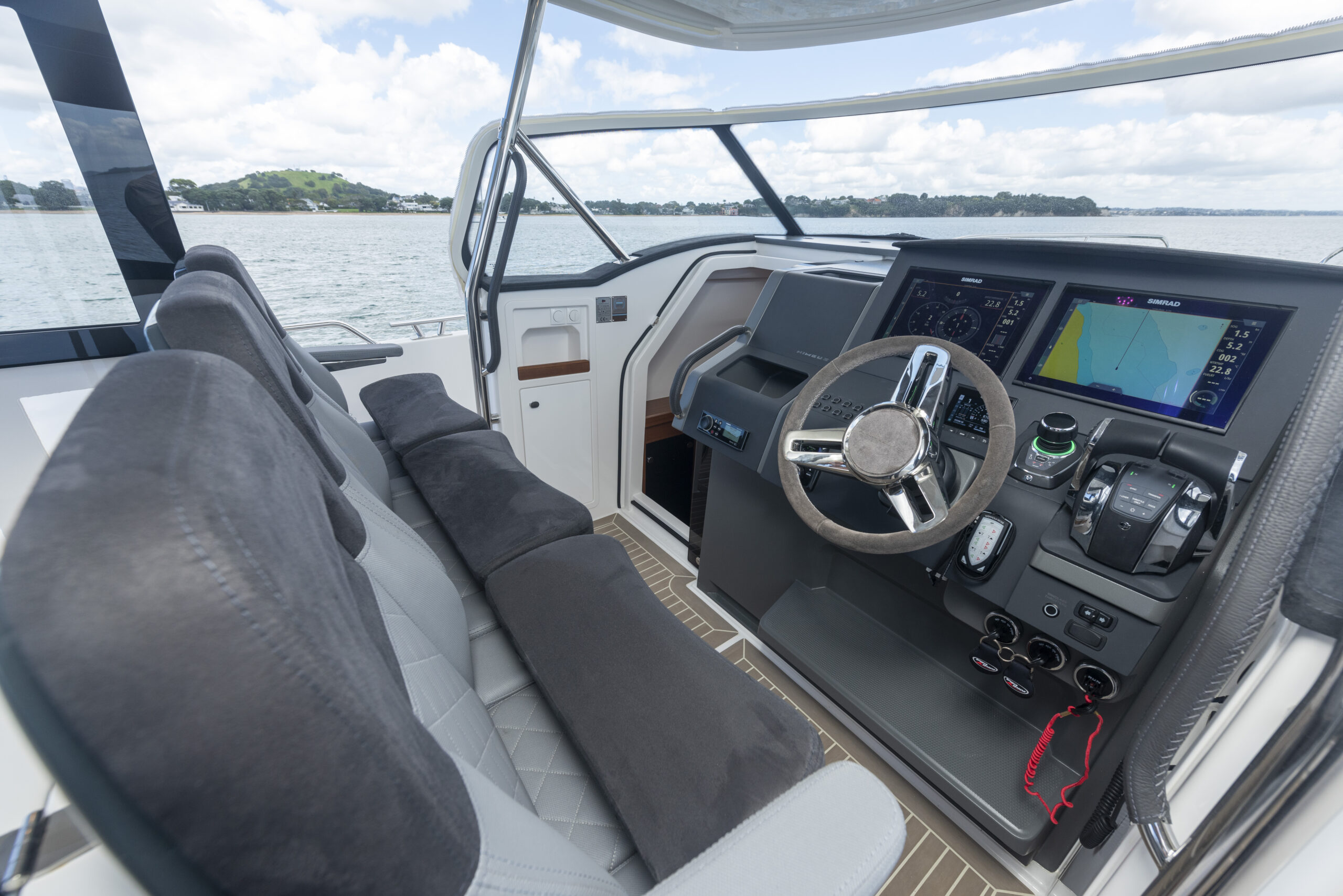 Nimbus Tender 11 (T11) X-Edition