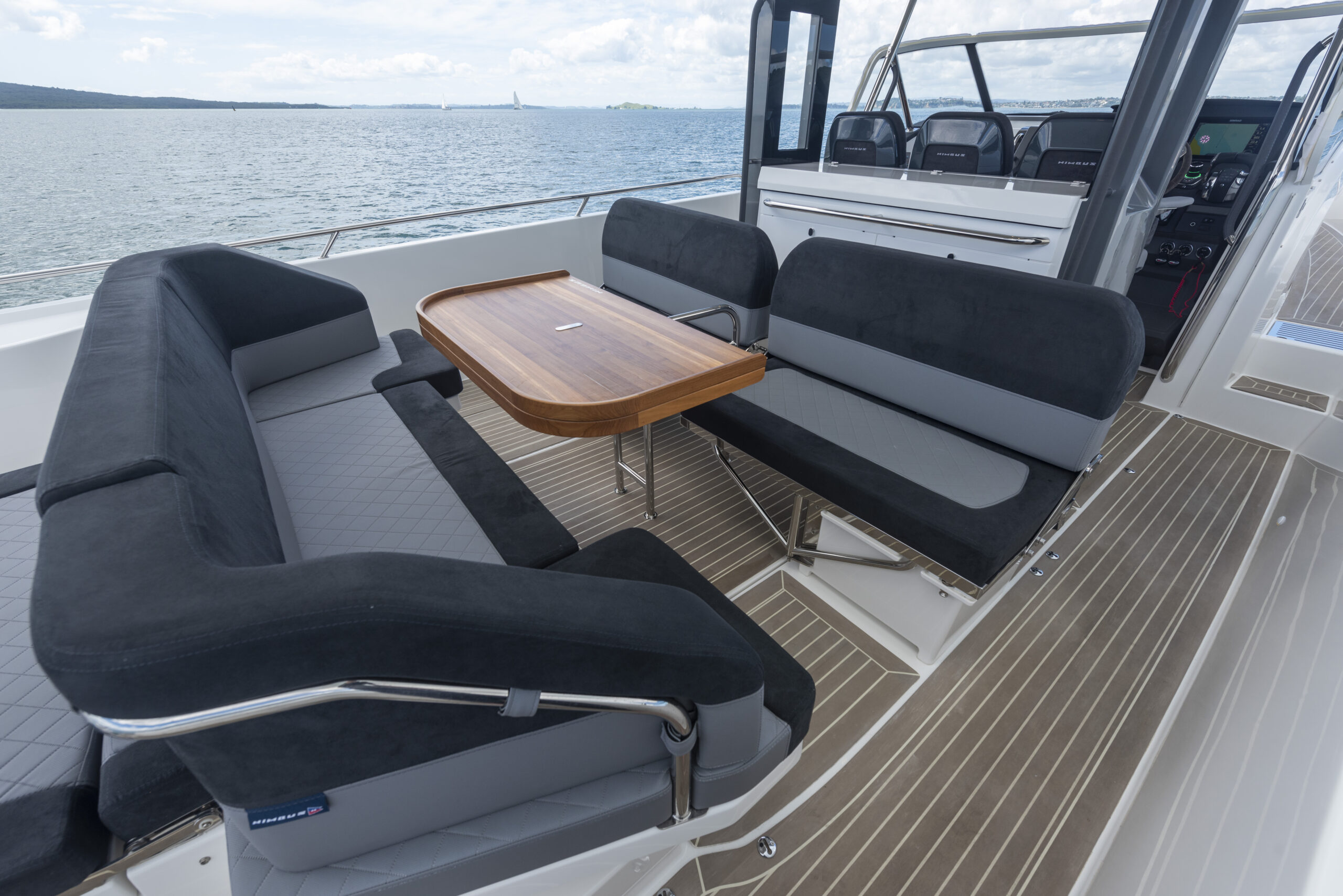 Nimbus Tender 11 (T11) X-Edition