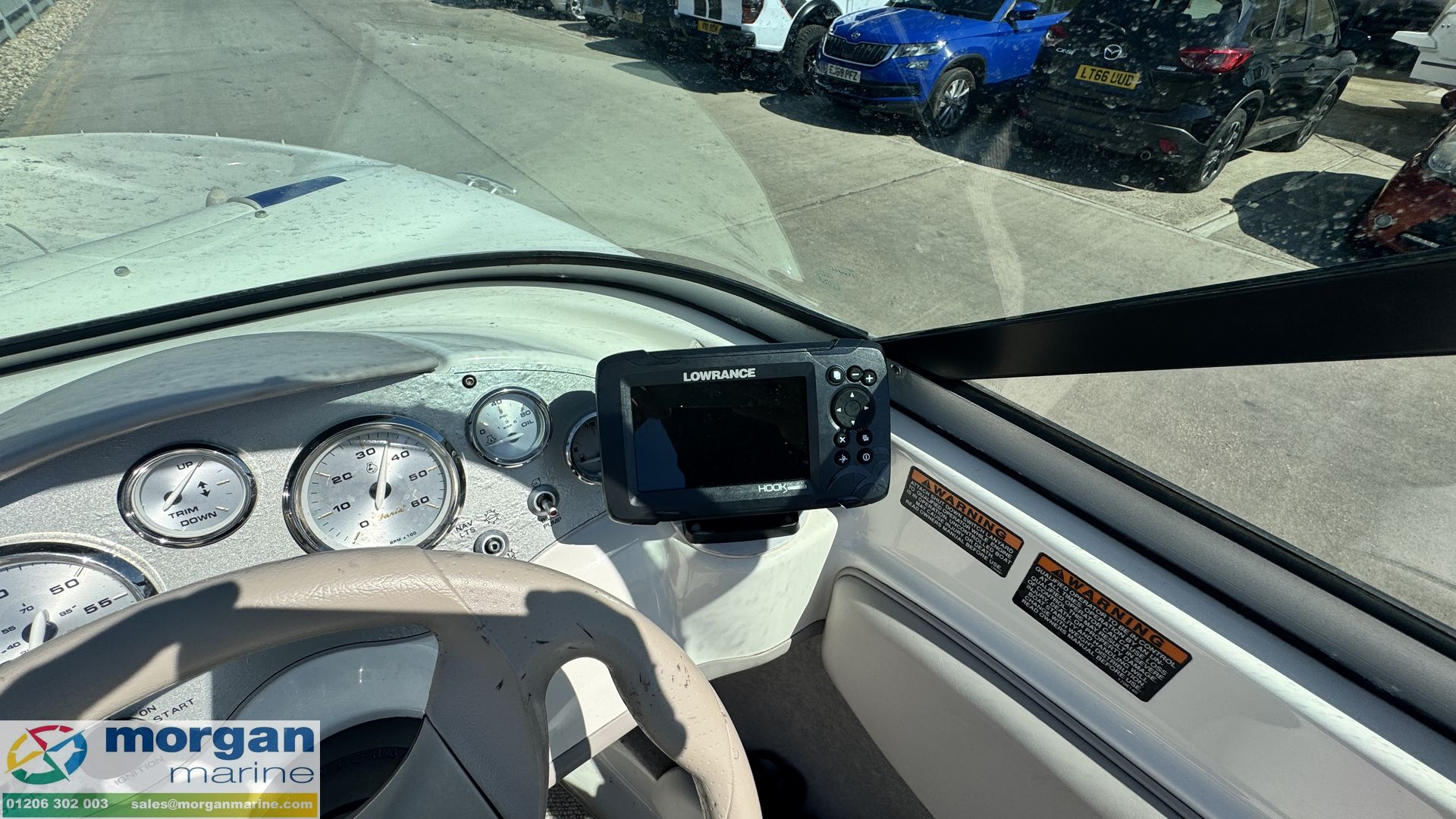 Maxum 1800 MX bow rider