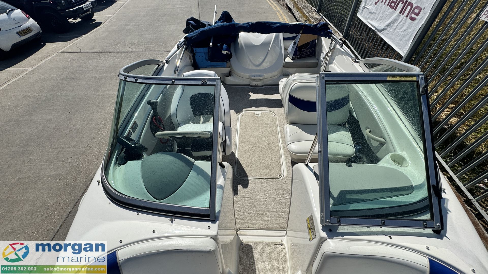 Maxum 1800 MX bow rider