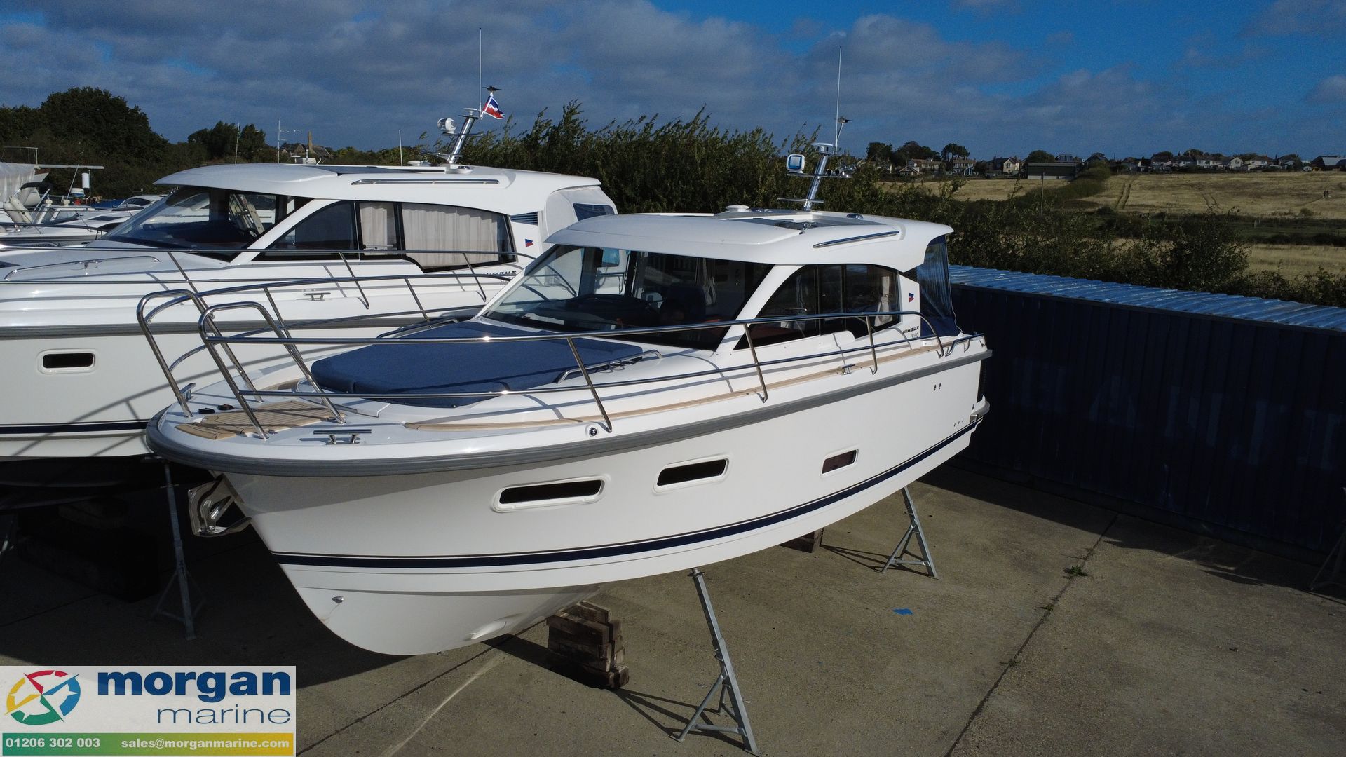 Nimbus 305 Coupe - on hard standing