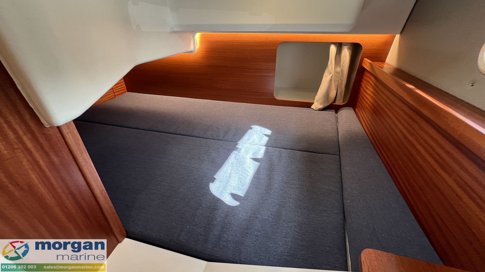 Nimbus 305 Coupe - berth