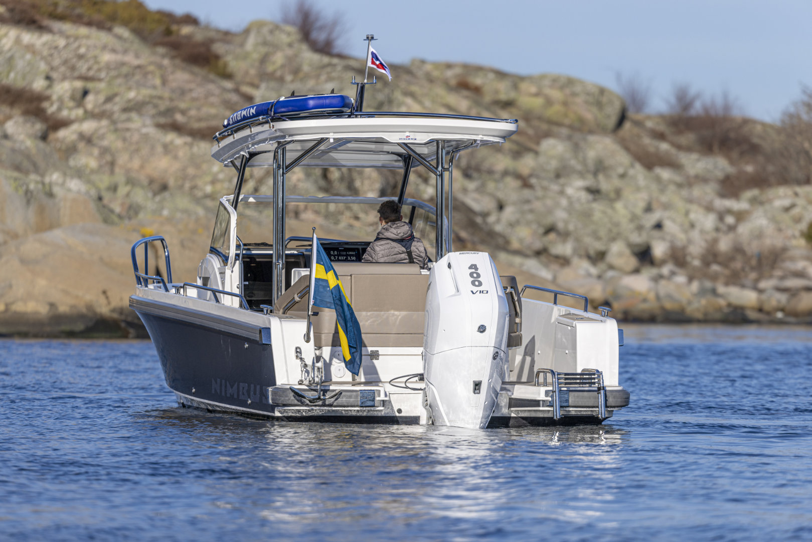 Nimbus Tender 9 (T9)