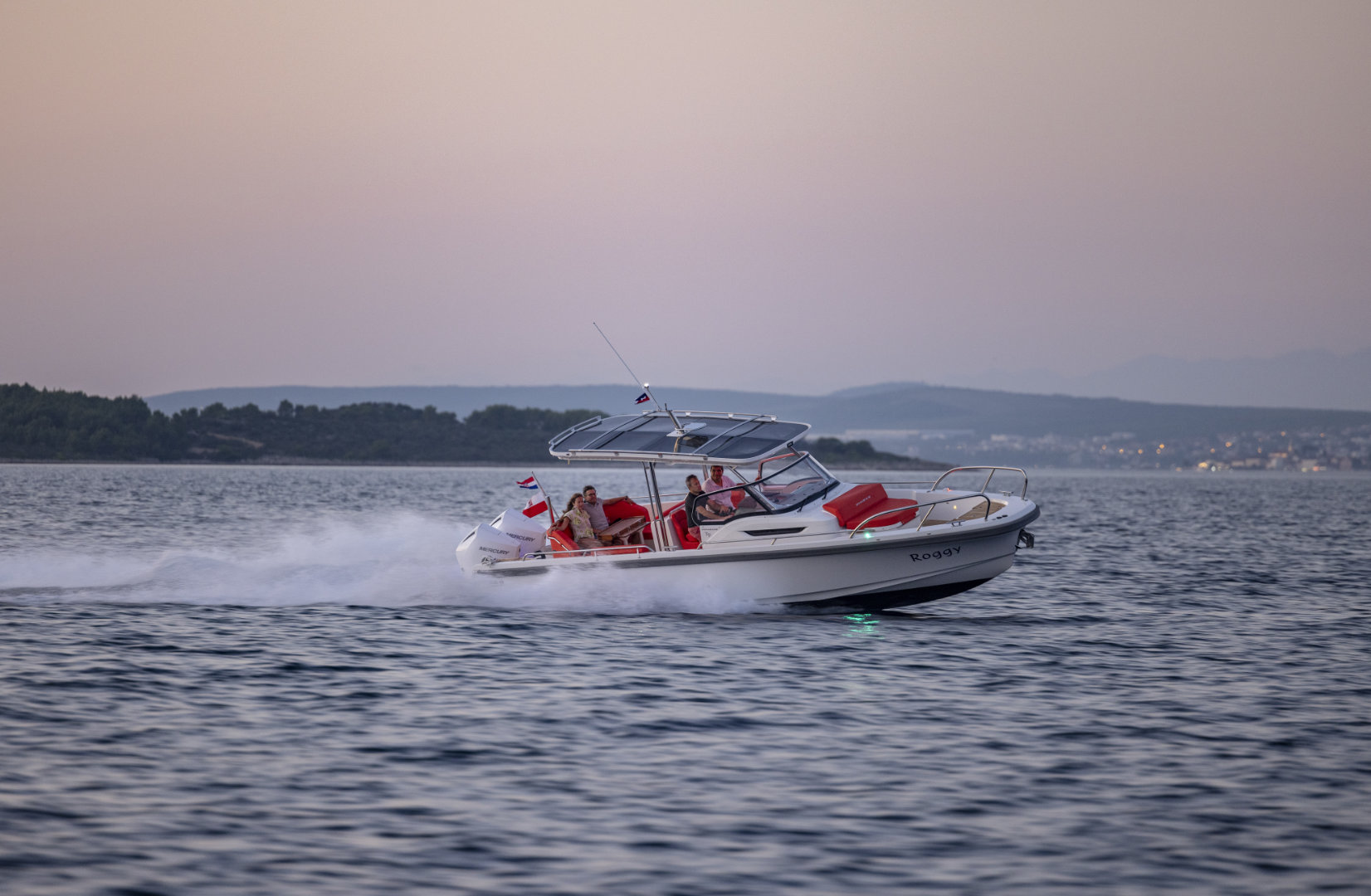 Nimbus Tender 9 (T9)