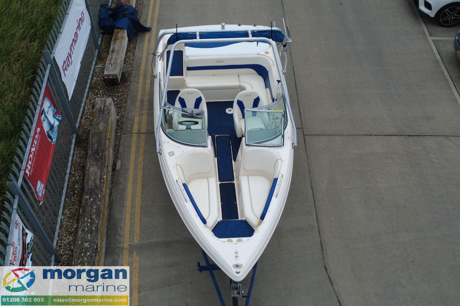 Rinker 212 bow rider