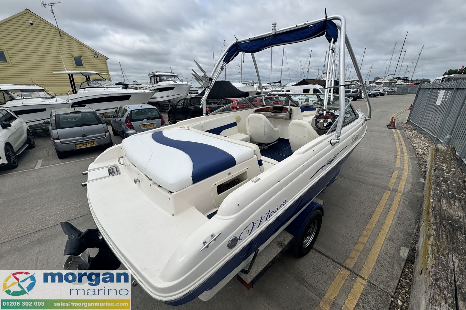 Rinker 212 bow rider