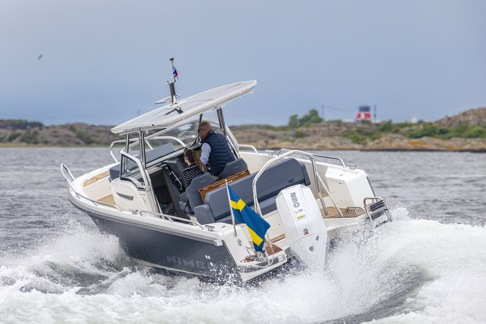 Nimbus Tender 8 (T8)