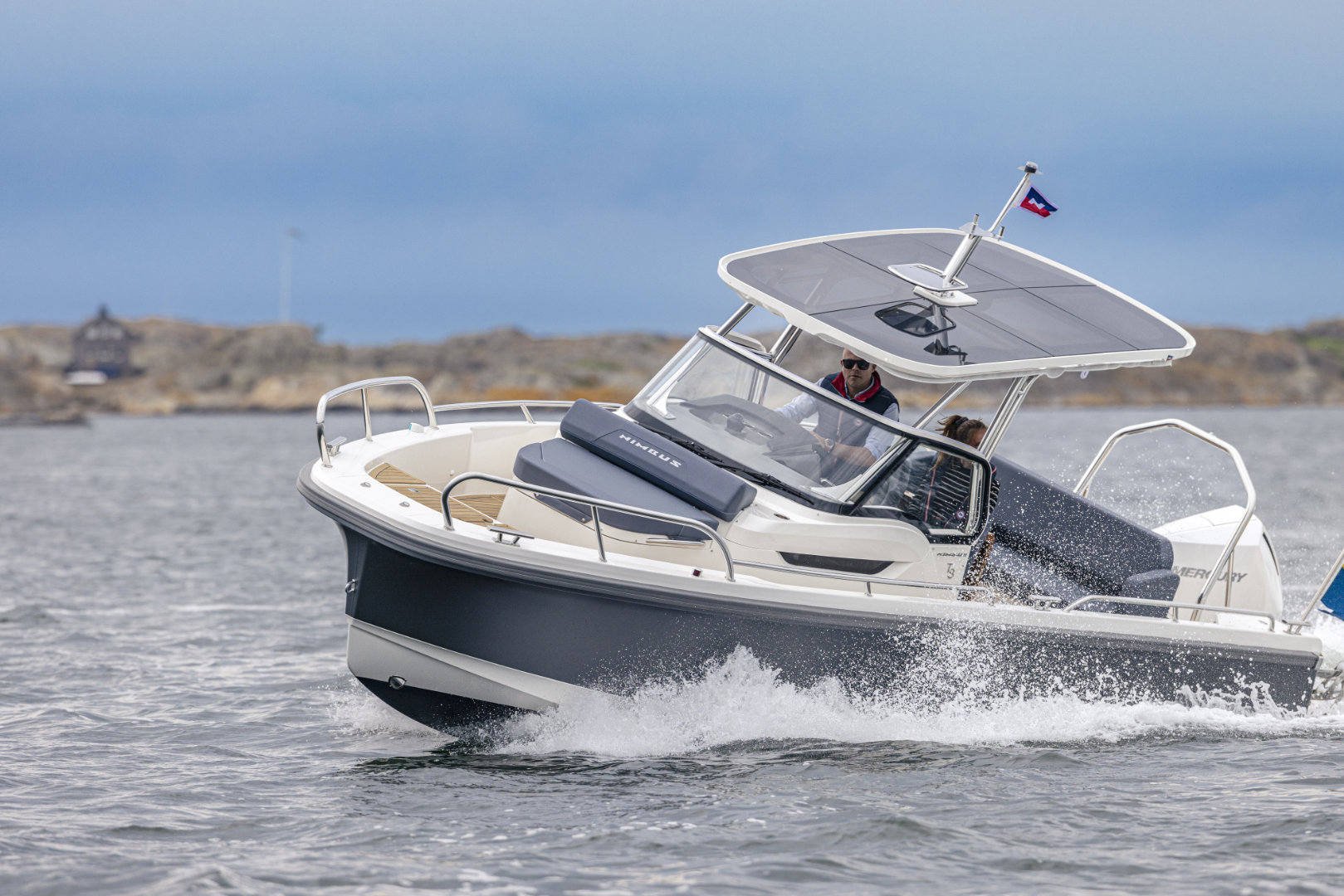 Nimbus Tender 8 (T8)