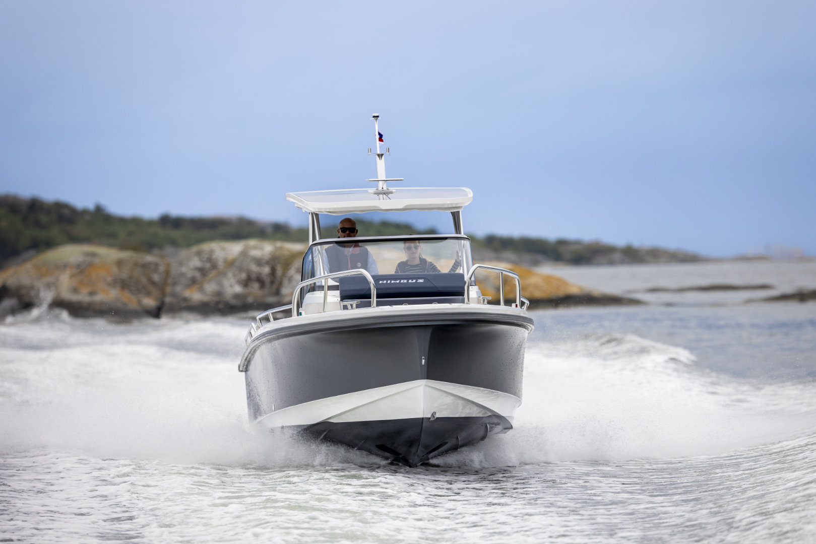 Nimbus Tender 8 (T8)