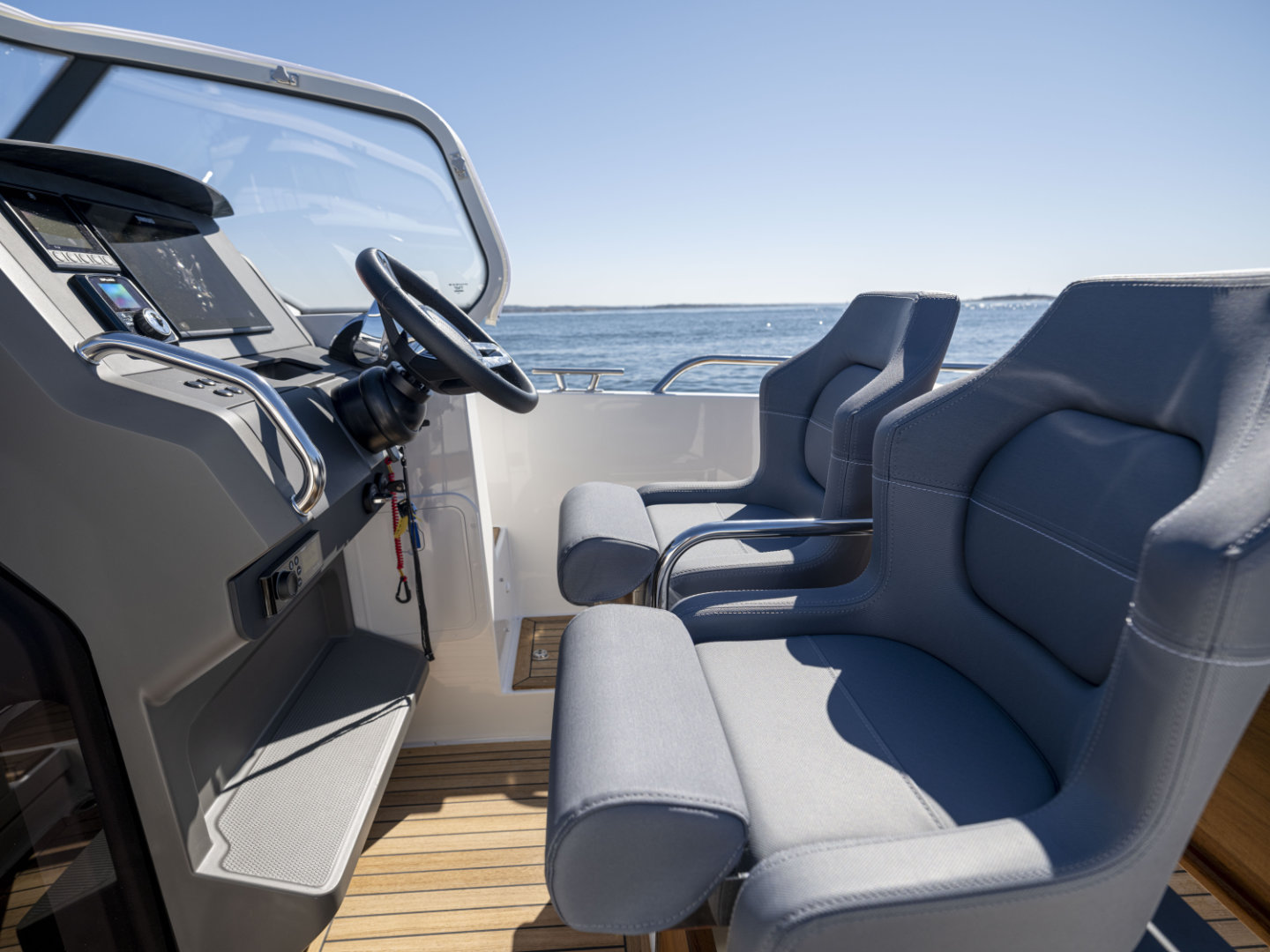 Nimbus Tender 8 (T8)