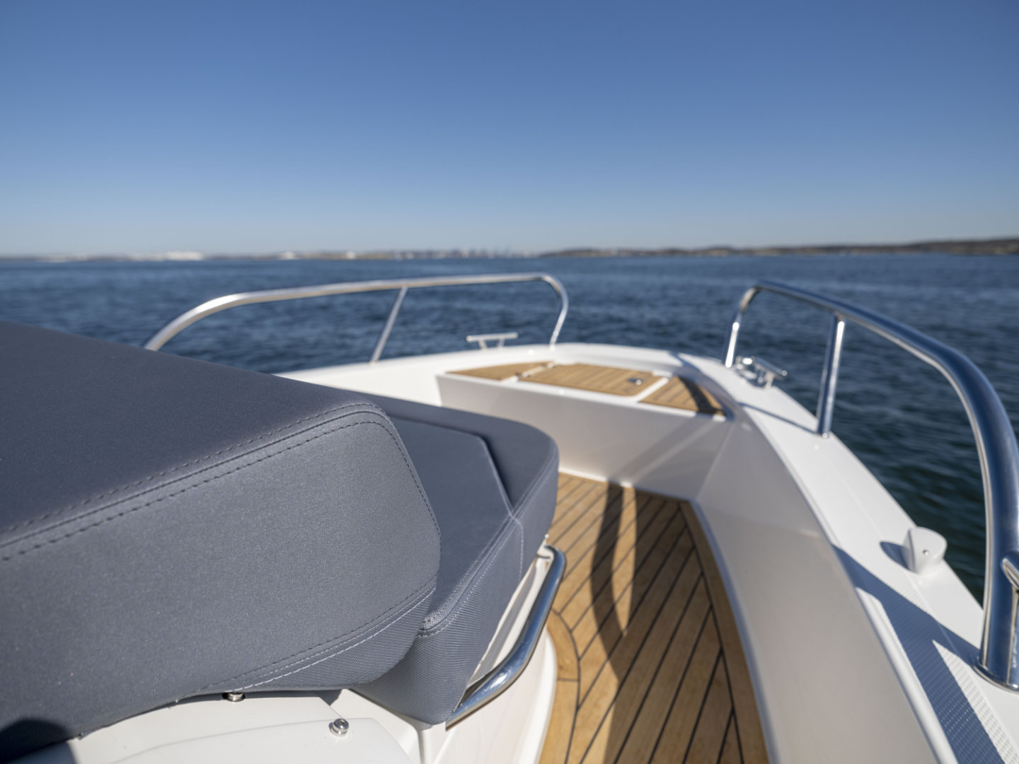 Nimbus Tender 8 (T8)