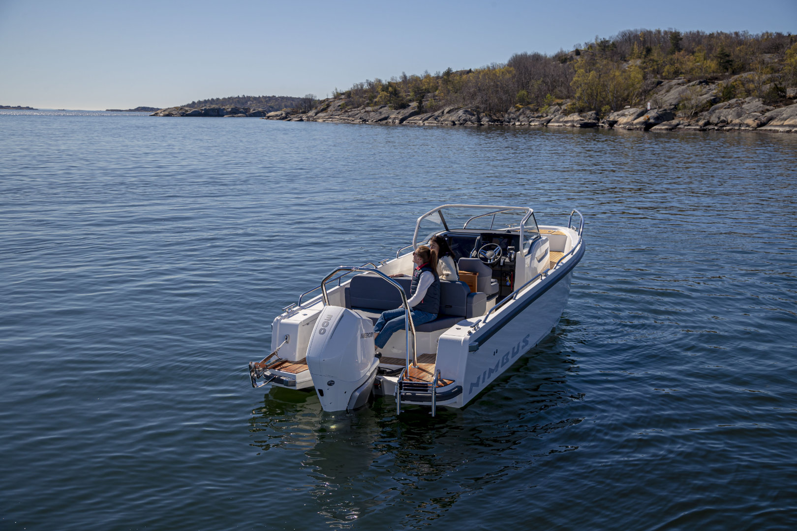 Nimbus Tender 8 (T8)