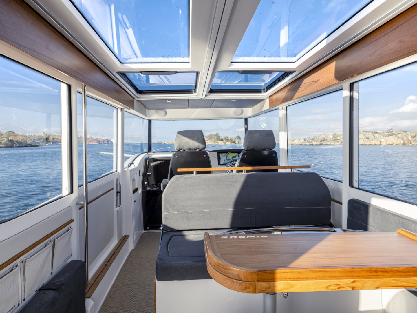 Nimbus Commuter 11 (C11) X-Edition