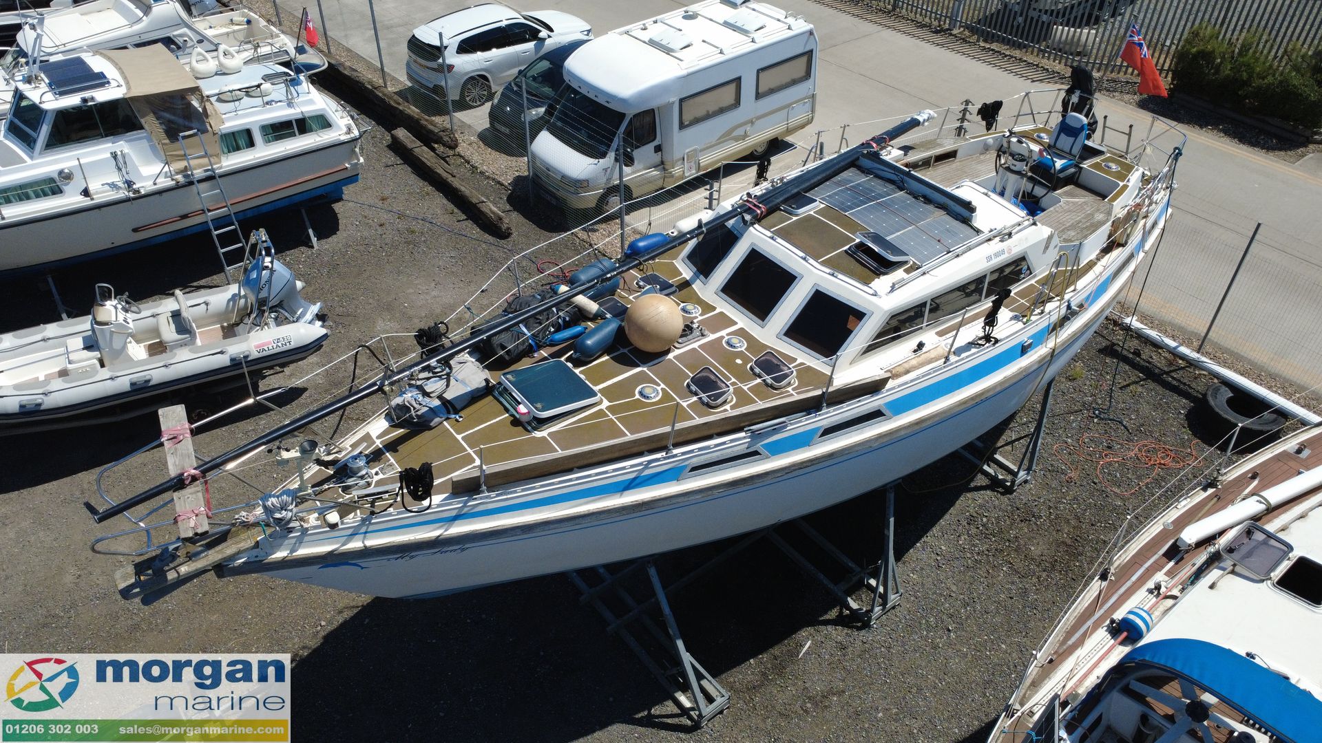 Colvic Victor 40 - overhead view